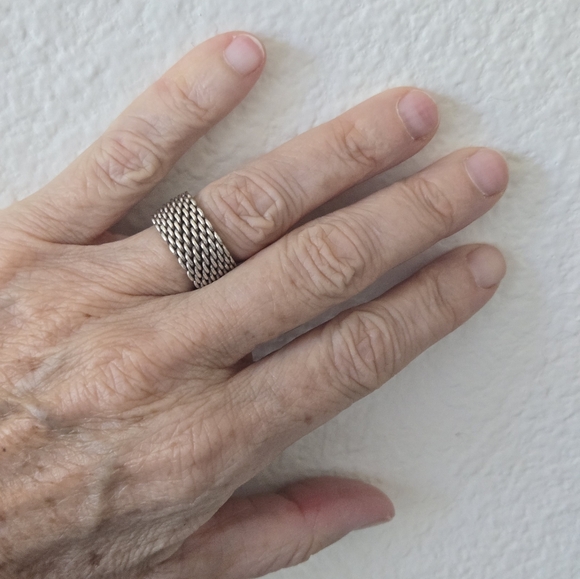 Tiffany & Co Classic Somerset Mesh Basket Weave .925 Sterling Silver Ring Size 7 - Picture 7 of 16